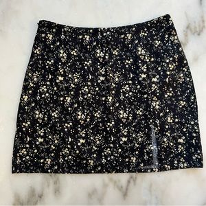 NWOT Shein mini skirt